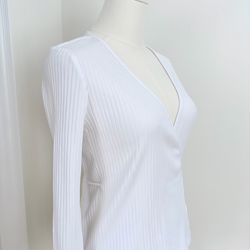 NWT Frank and Oak Wrap Top Size S - Picture 4 of 6